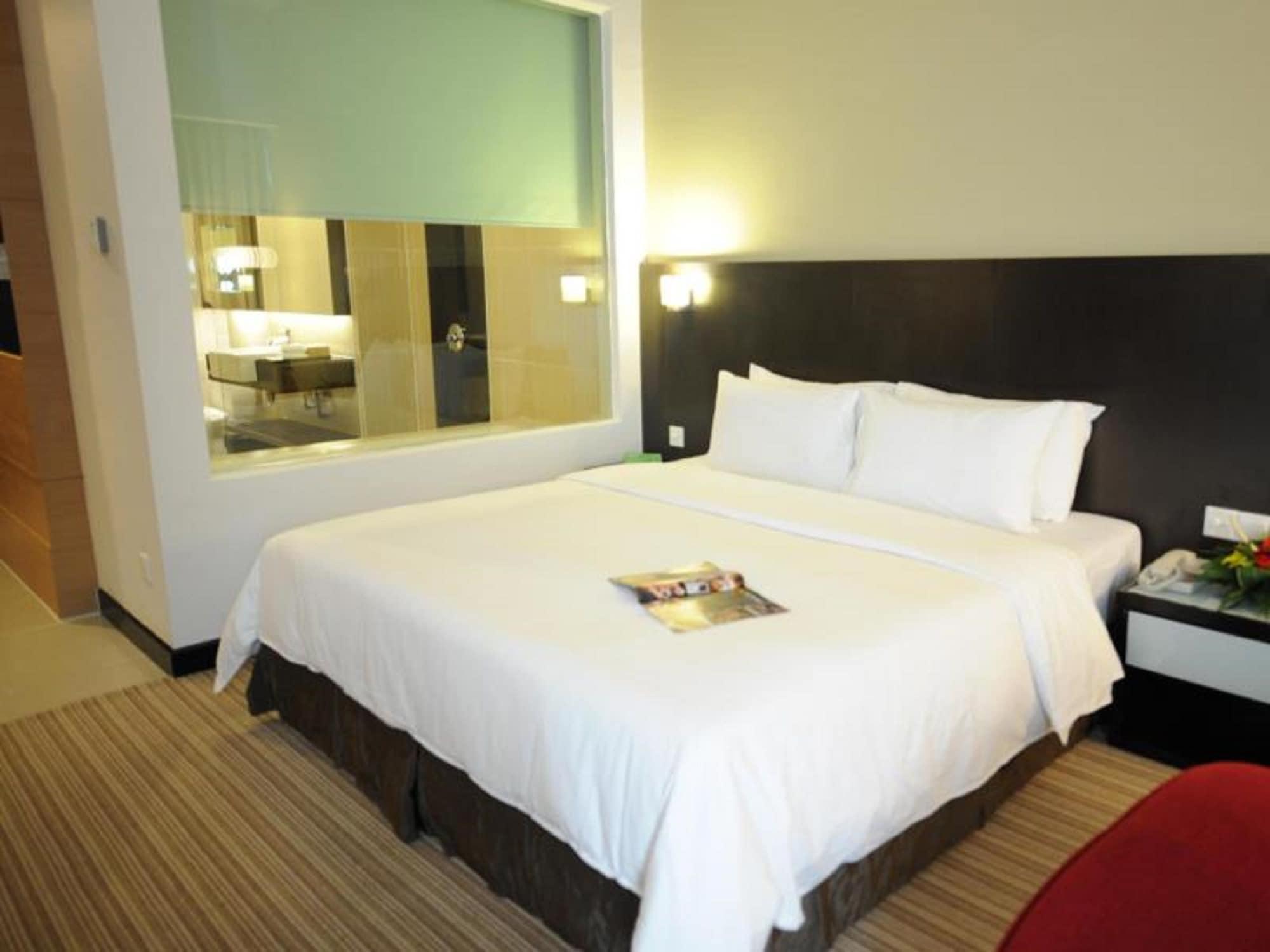 The Klagan Hotel Kota Kinabalu Dış mekan fotoğraf
