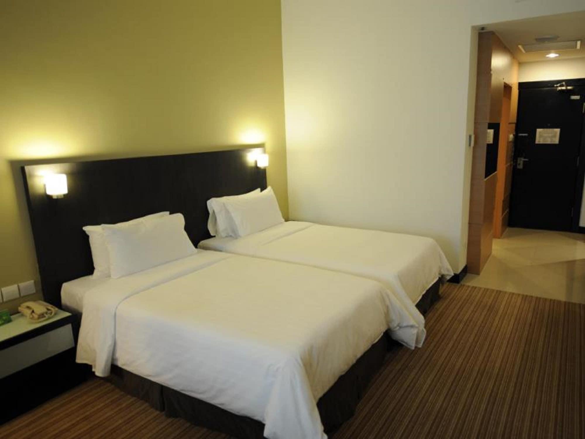 The Klagan Hotel Kota Kinabalu Dış mekan fotoğraf