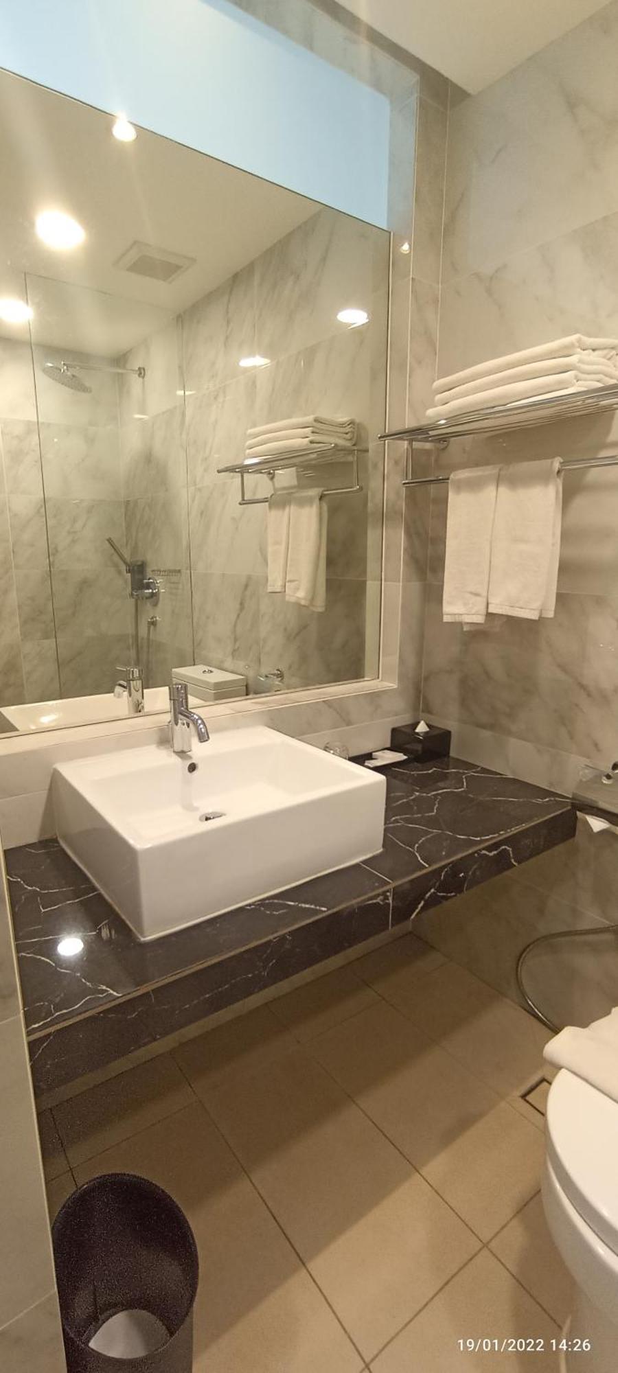 The Klagan Hotel Kota Kinabalu Dış mekan fotoğraf